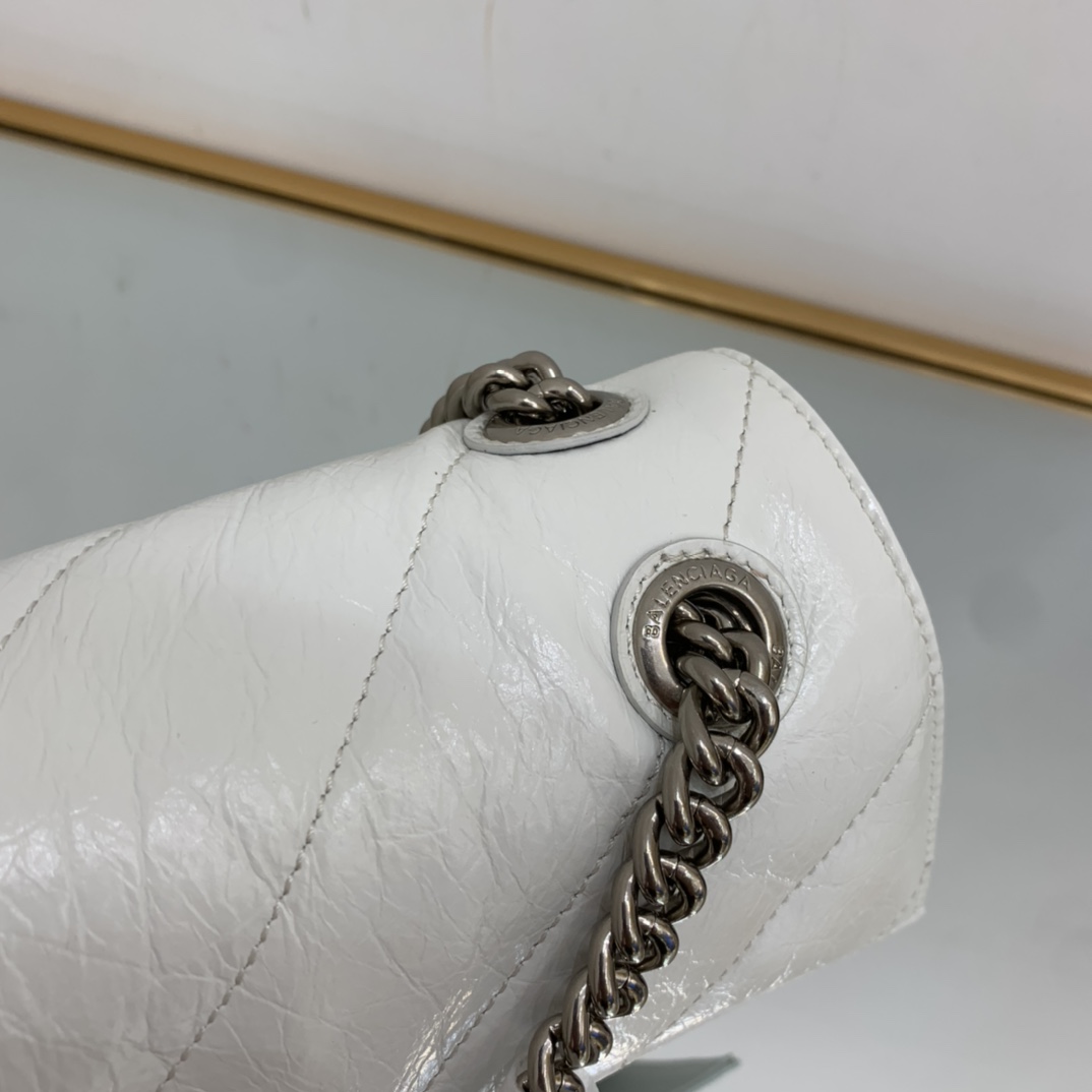 Ba1en*iaga Crush Small Chain Bag Black/Pink/Silver/White For Women‎ 9.8in/24.9cm