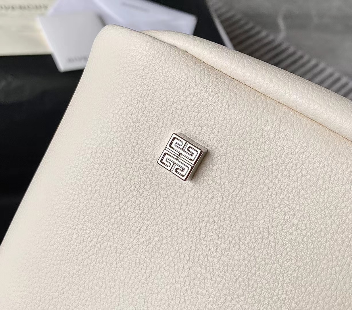 Givenchy Mini G Hobo Bag White For Women‎ 9.8in/25cm BB50QNB1LY-356