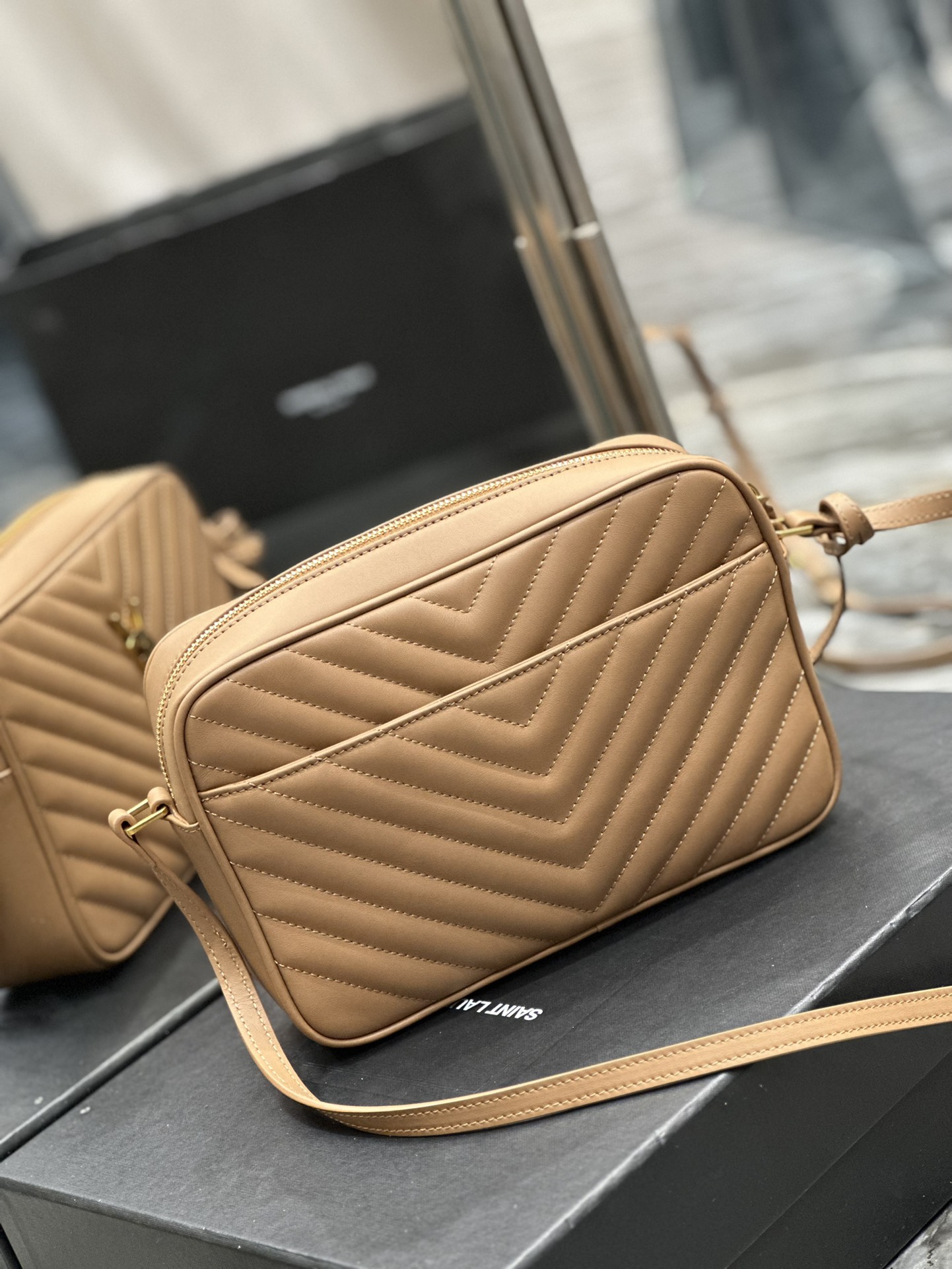 Sa1nt Lau*nt Lou Camera Bag Brown For Women‎ 9in/23cm