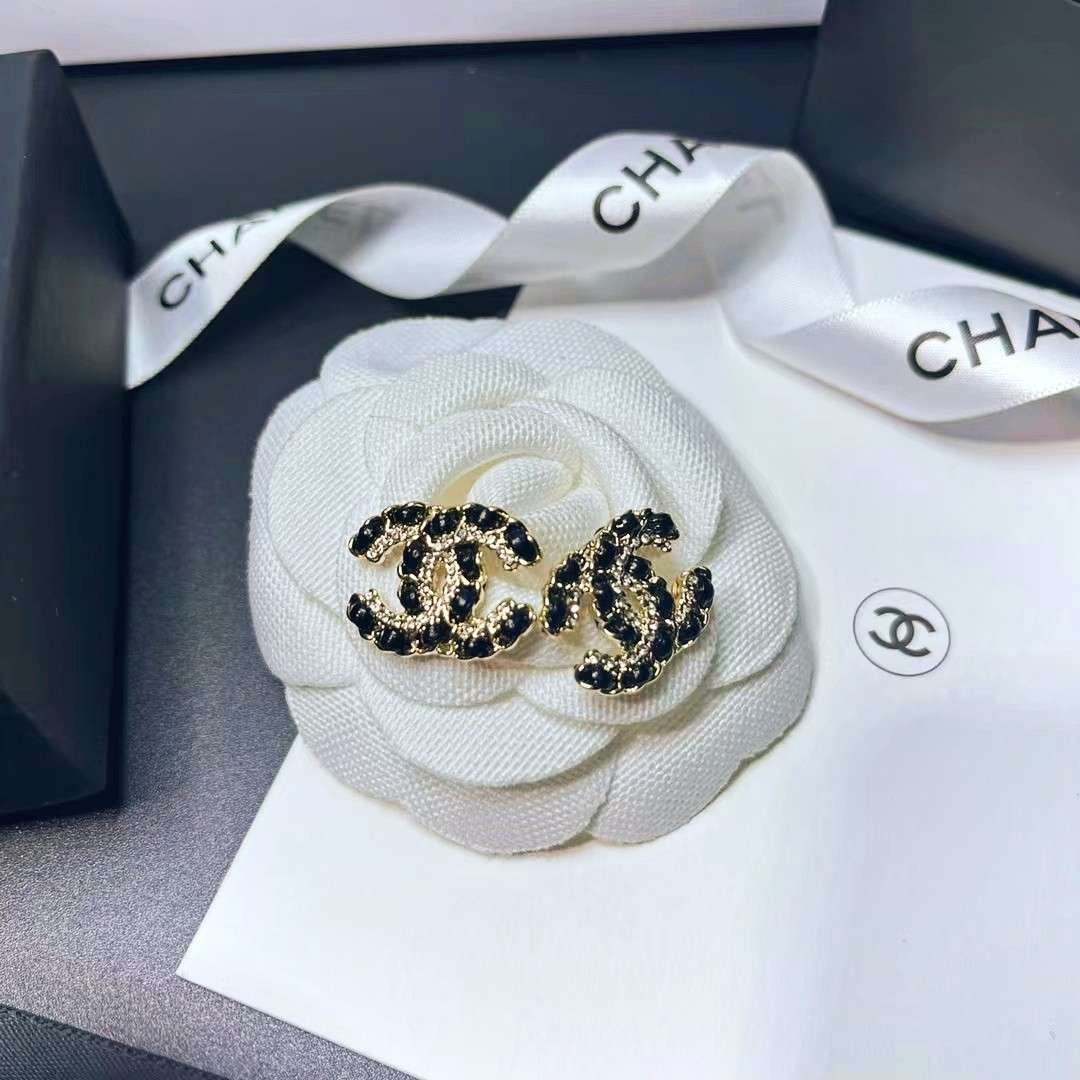 Ch**el Letter Chain Earrings Black For Women