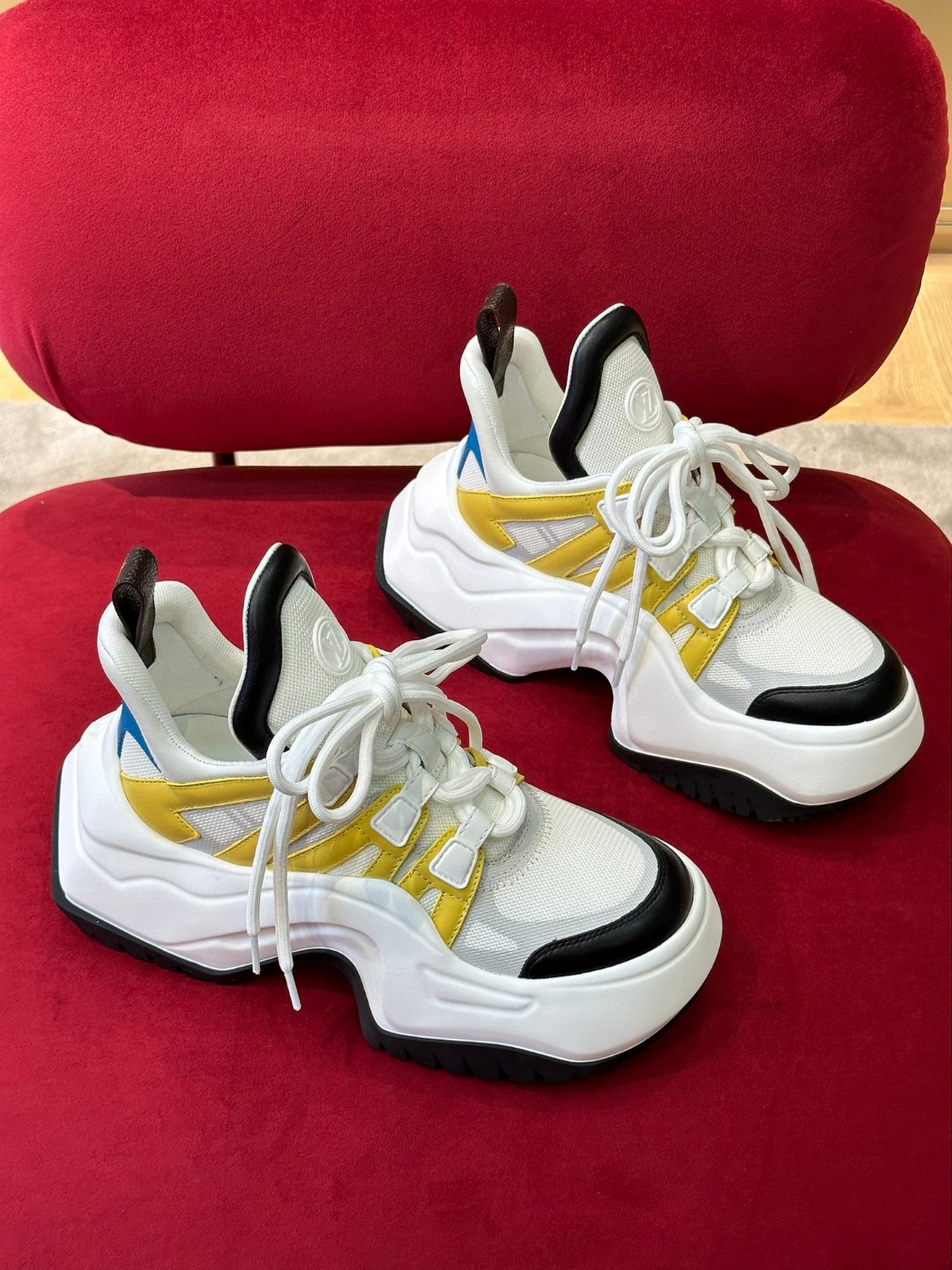 L0vis Vvtt0n LV Archlight Sneaker Multicolor For Women