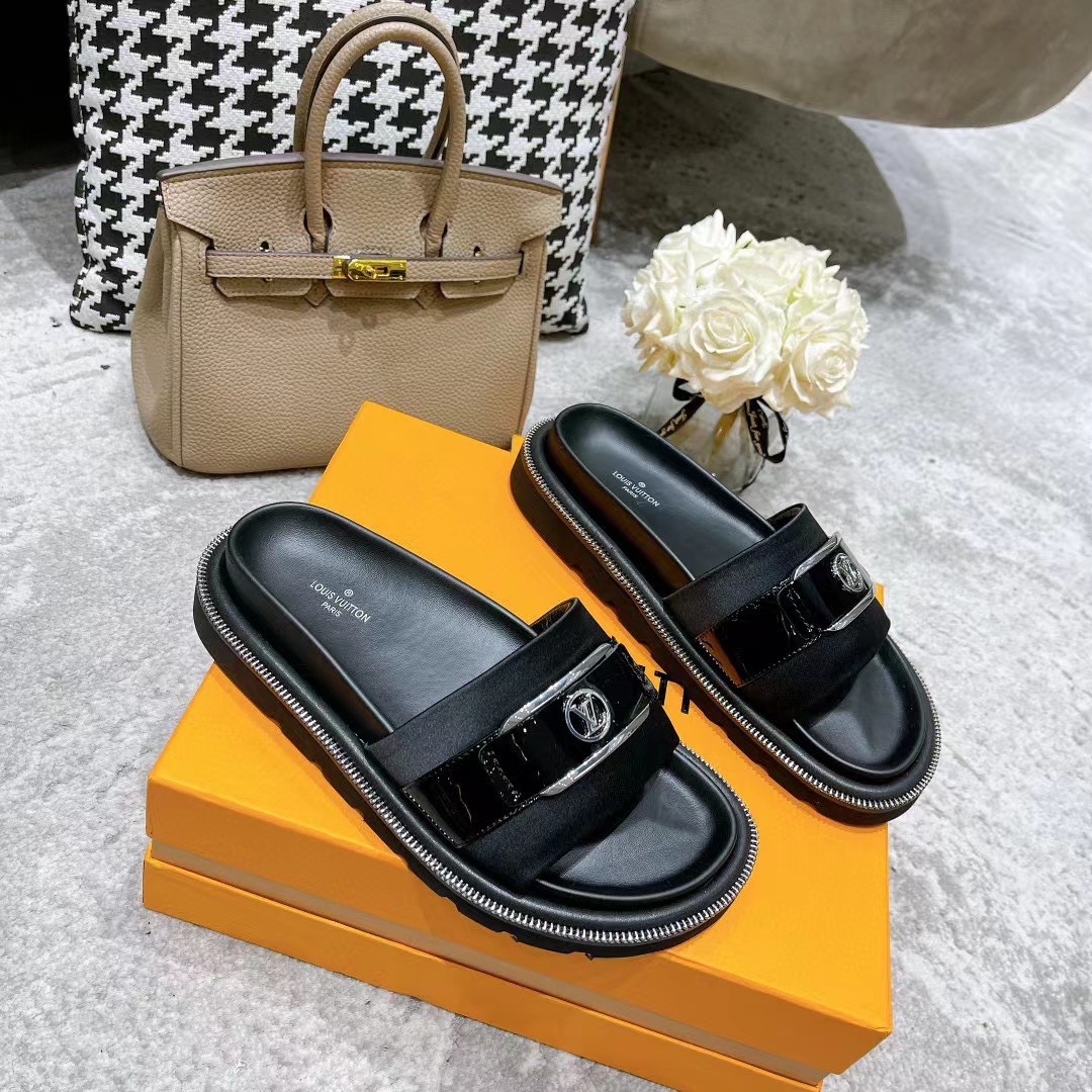 L0vis Vvtt0n Women’s Pool Pillow Flat Comfort Mule Black For Women LV