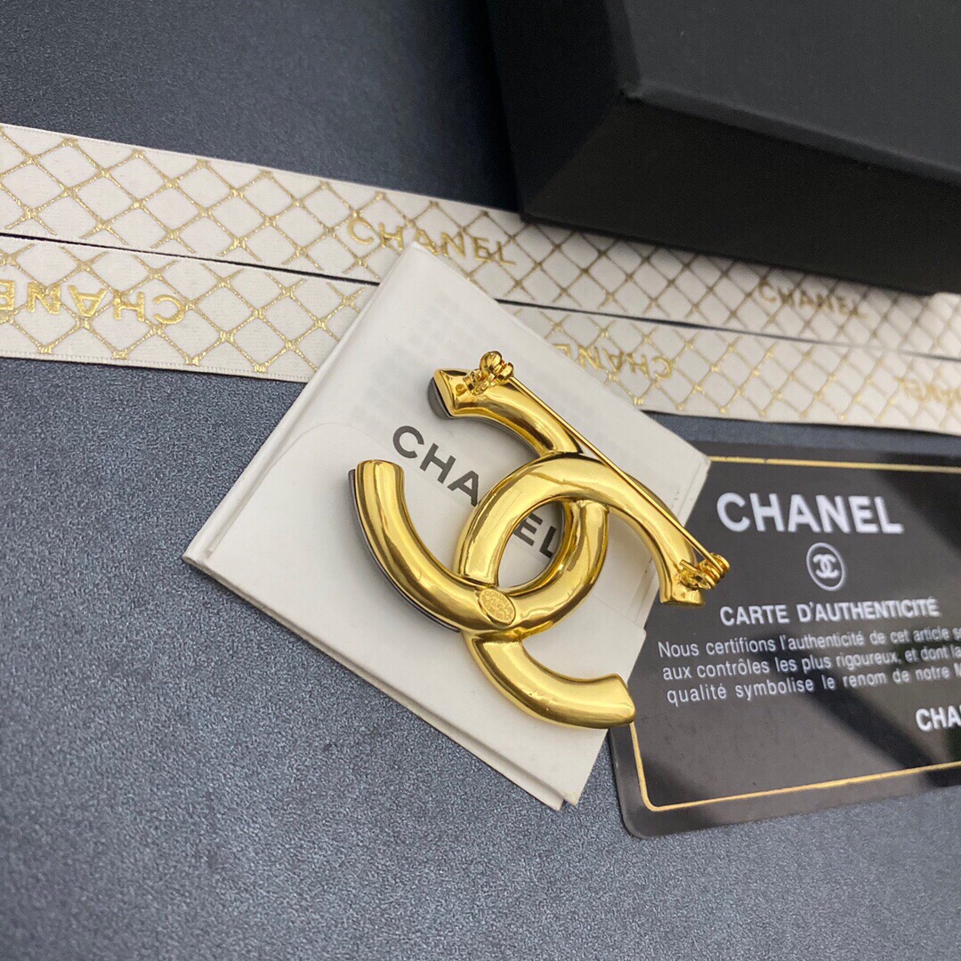 Ch**el Brooch Gold-toned For Women