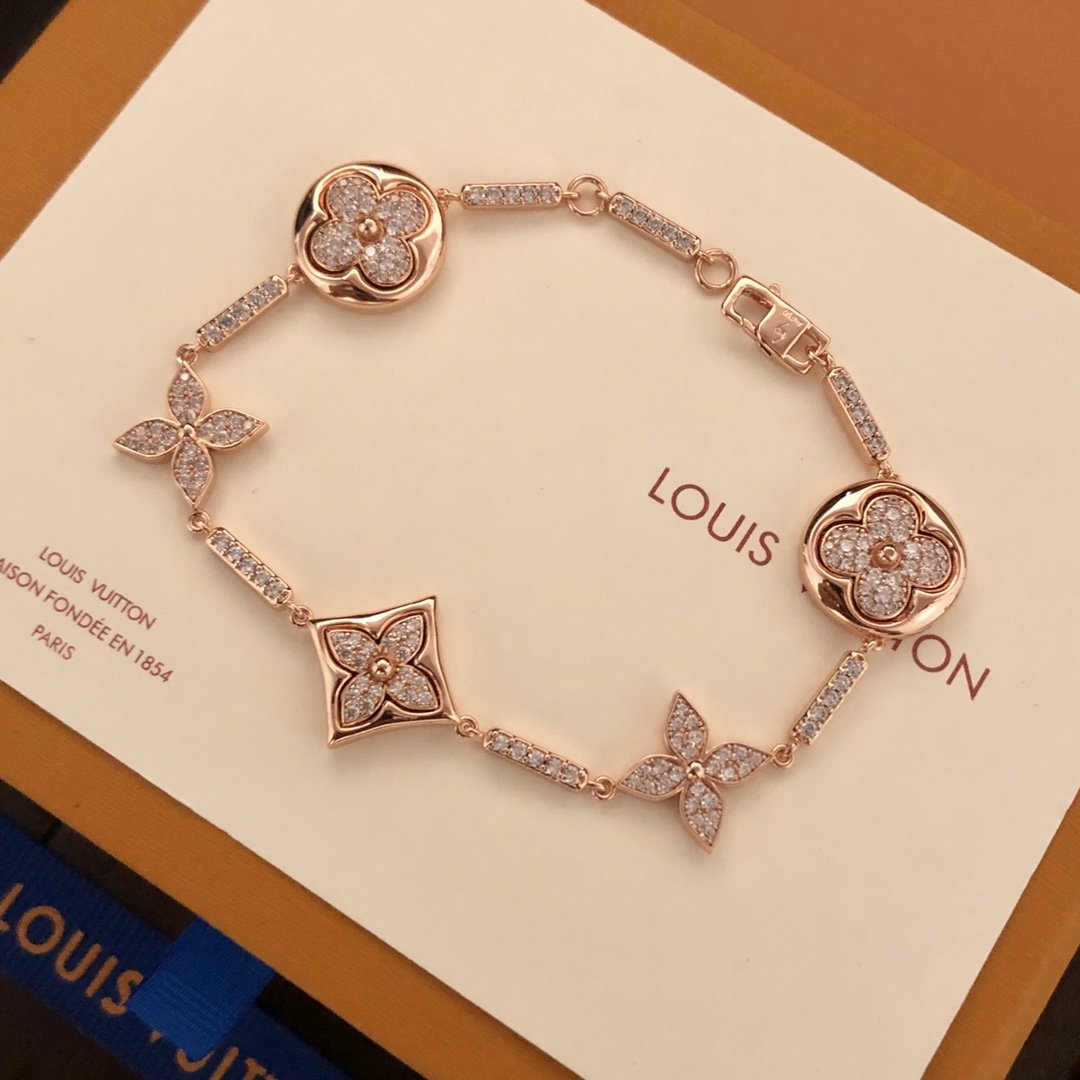 L0vis Vvtt0n Bracelet