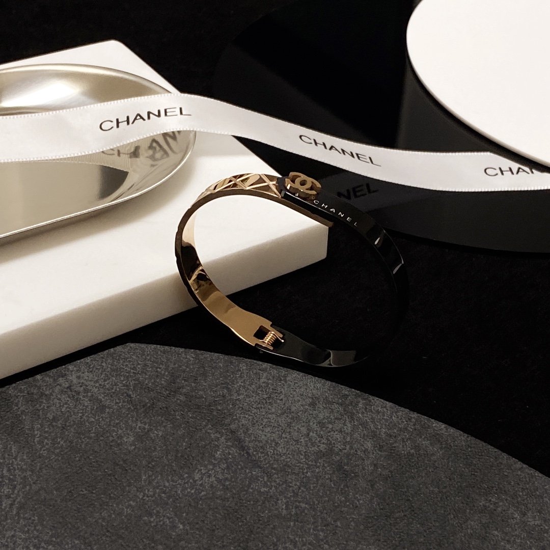 Ch**el Bracelet