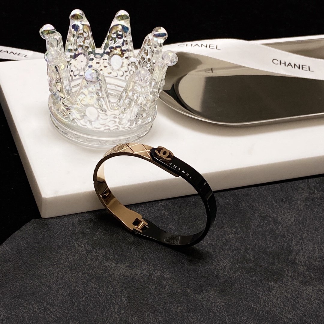 Ch**el Bracelet