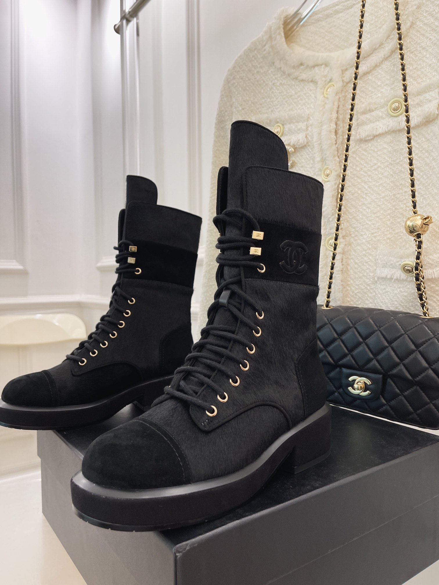 Ch**el Women’s Lace-Ups Black For Women